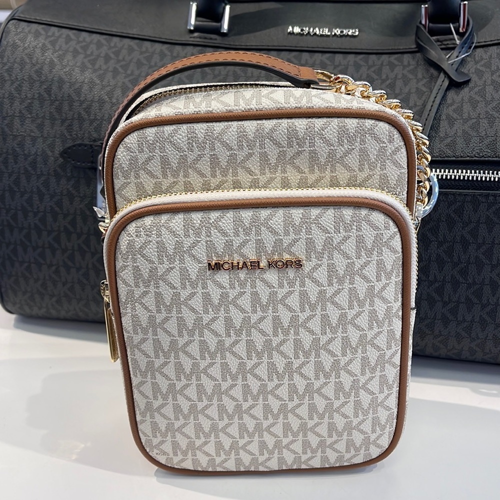 MICHAEL KORS  Jet Set Travel Medium Logo Crossbody Flight Bag # 35F1GTVC2B NWT
